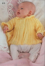 Load image into Gallery viewer, Peter Gregory Knitting Booklet AK21 Premature Babies toddler Outfits