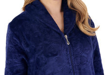 Load image into Gallery viewer, Slenderella Ladies Embossed Fleece Zip Up Dressing Gown (4 Colours)