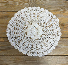 Load image into Gallery viewer, White Assorted Round Crochet Doilies - Pack of 6 (10&quot;)